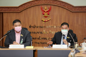 สำนักงาน กสทช. ยกระดับมาตรการจัดการปัญหา SMS หลอกลวง เข้มลงโทษทางปกครองกับผู้ให้บริการเนื้อหาที่ปล่อยให้มี SMS หลวกลวงส่งไปยังประชาชน พร้อมส่งเรื่องให้ บช.สอท. ดำเนินคดีตามกฎหมายกับมิจฉาชีพ ส่วน ก.ดีอีเอส จะดำเนินการเอาผิดกับมิจฉาชีพตาม พ.ร.บ.คอมพิวเตอร์ฯ