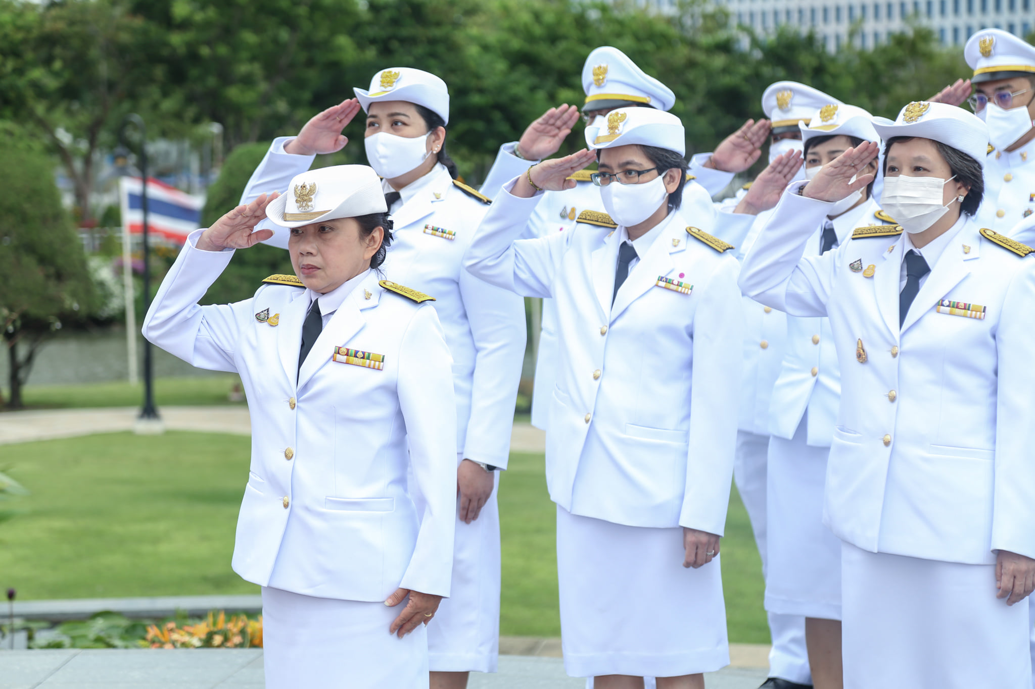 05.jpg