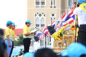 กิจกรรมจิตอาสา “ทำความดีด้วยหัวใจ” เดินรณรงค์ “คน รัก คลอง” “ไม่ทิ้ง ไม่เท ทุ่มทำความดี”