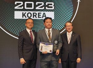 นายไตรรัตน์ วิริยะศิริกุล รสทช. รก. ลสทช. เข้าร่วมประชุม ASOCIO Digital Summit 2023 และเป็นผู้แทนสำนักงาน กสทช. รับรางวัล ASOCIO 2023 ICT Award จากสมาพันธ์อุตสาหกรรมคอมพิวเตอร์และบริการแห่งภาคพื้นเอเชีย-โอเชียเนีย (Asian-Oceanian Computing Industry Organization: ASOCIO) ในสาขา Digital Government Award ณ กรุงโซล สาธารณรัฐเกาหลี 