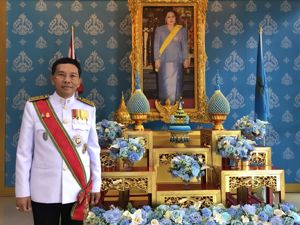 รองเลขาธิการ กสทช. เข้าเฝ้ารับเสด็จฯ พระบาทสมเด็จพระปรเมนทรรามาธิบดีศรีสินทรมหาวชิราลงกรณ พระวชิรเกล้าเจ้าอยู่หัว