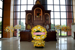 พิธีวางพวงมาลา เนื่องในวันคล้ายวันสวรรคตพระบาทสมเด็จพระบรมชนกาธิเบศร มหาภูมิพลอดุลยเดชมหาราช บรมนาถบพิตร 