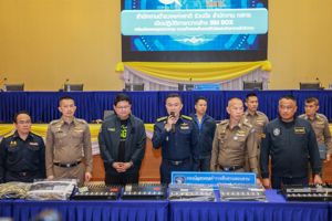 สำนักงานตำรวจแห่งชาติ ร่วมมือ กสทช. เปิดปฎิบัติการกวาดล้างซิมบ็อกซ์พร้อมกันหลายจุดกลางกรุง รวบแก๊งคอลเซ็นเตอร์หัวใสแฝงตัวอาคารสำนักงาน